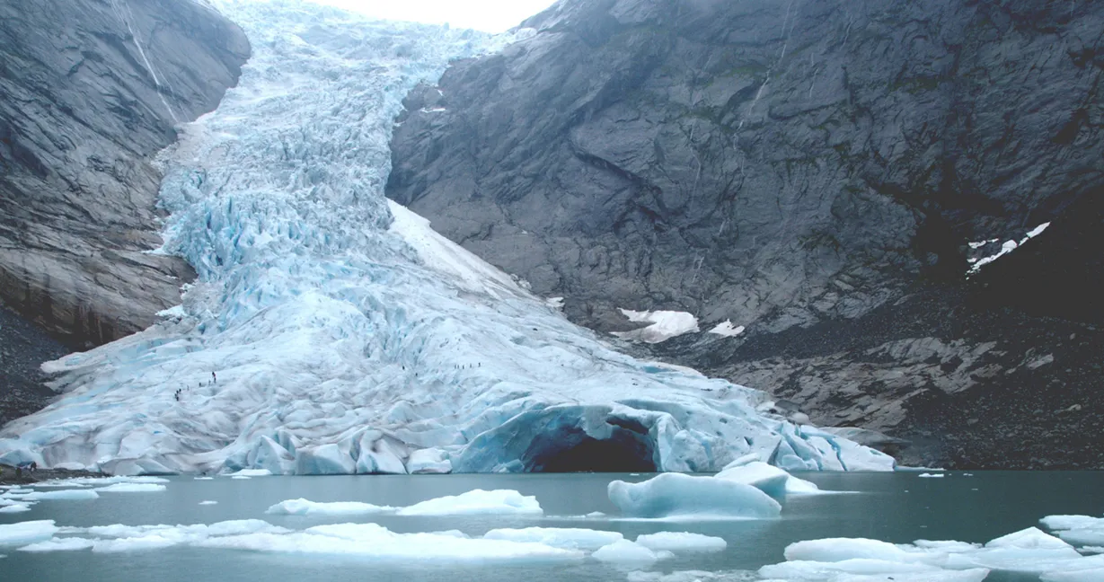Olden-Briksdals-Glacier