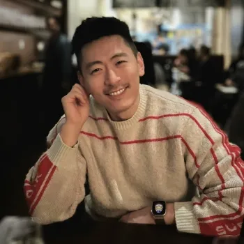 Headshot of Campbell winner Cheng “Gavin” Gong